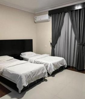 Al Aziziyah Apartment | شركة مون تري للشقق المخدومة
