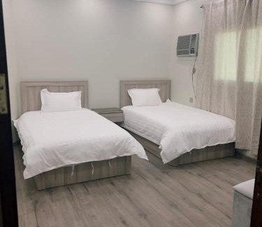 Tabuk Apartment | شقة أنيقة بموقع مميز