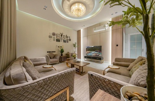 Riyadh Apartment | شقة ارضية فاخرة ٣ غرف وصالة دخول ذاتي ٧