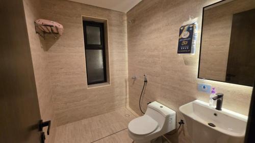 Dammam Apartment | شقة بصالة وخمس غرف نوم بالقرب من المدينة العالمية