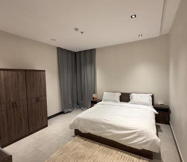 Mizail Apartment | شقة بطابع فندقي ودفء منزلي ثلاث غرف وصاله