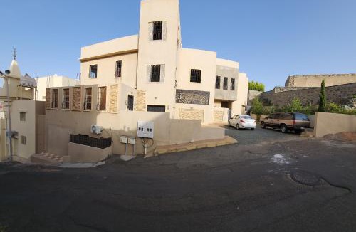 Abha Apartment | شقة خاصة غرفتي نوم صالةطعام غرفة معيشة حمام Private independent apartment