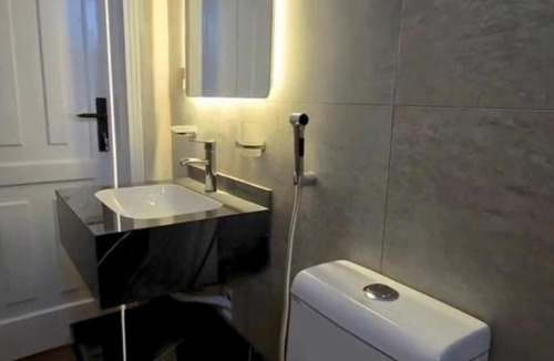 Al Faisaliyah Apartment | شقة عصرية بغرفتين نوم وموقع مميز