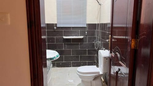Medina Apartment | شقة عوائل مميزة غرفتين نوم وصالة ومطبخ ودورة مياة a4 - باقدو
