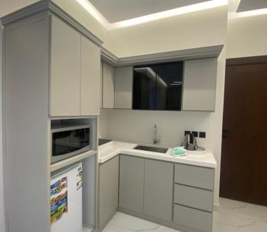 Hafr Al Batin Apartment | شقة غرفتين وصالة دخول ذكي شارع تجاري