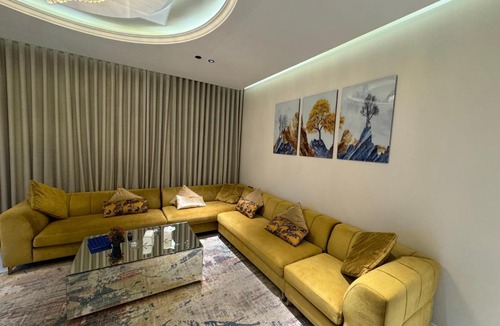 Riyadh Apartment | شقة فاخرة ٣ غرف وصالة ٣