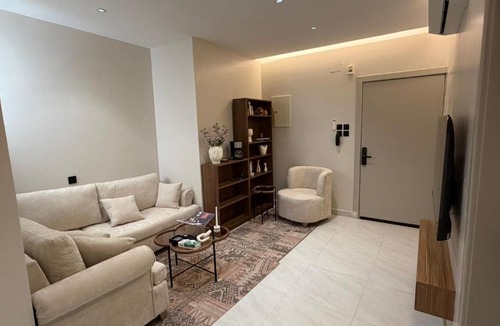 Buraydah Apartment | شقة مودرن غرفة وصالة