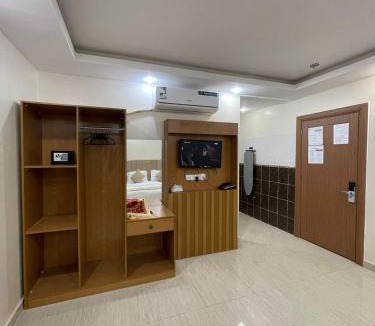 Hafr Al Batin Apartment | شقق أثيل كراون المخدومة