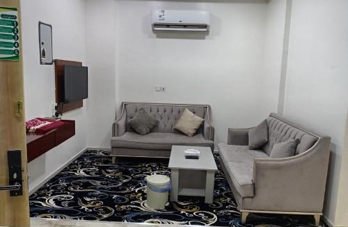 Al Hofuf Hotel | شقق القارات السبع المخدومة