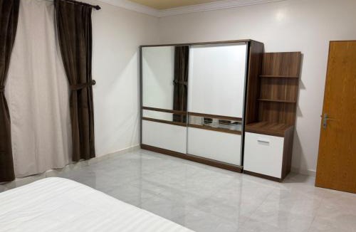 Sarat Abidah Apartment | شقق الورود المخدومة