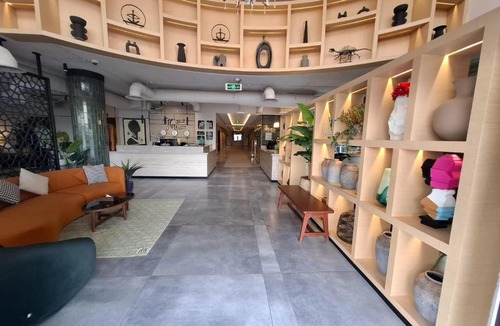 Ghirnatah Apartment | شقق ثري ستار للشقق المخدومة 4