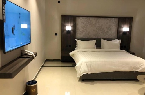 Ghirnatah Apartment | شقق ثري ستار للشقق المخدومة 4