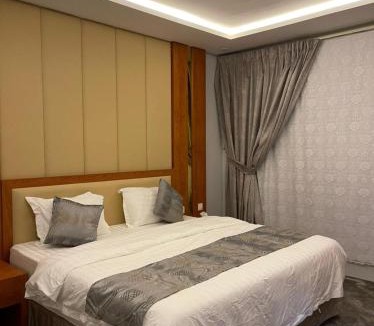 Mafraq Thadiq Apartment | شقق لارا للشقق المخدومة