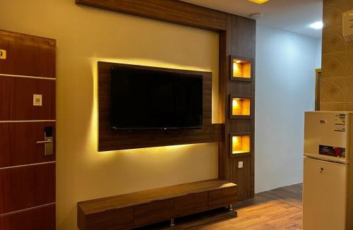 Mafraq Thadiq Apartment | شقق لارا للشقق المخدومة