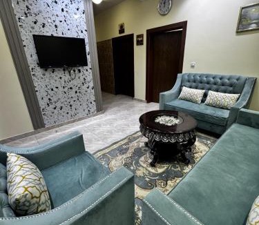Gurayat Hotel | شقق نجوم القريات للشقق المخدومة