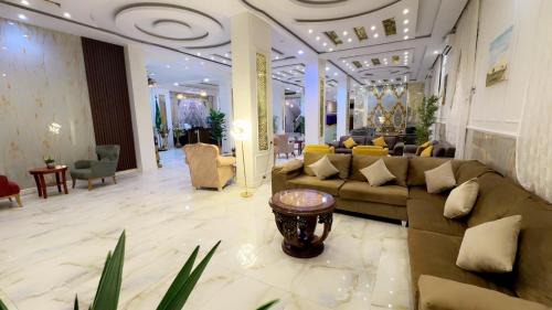 Gurayat Hotel | شقق نجوم القريات 2 للشقق المخدومه
