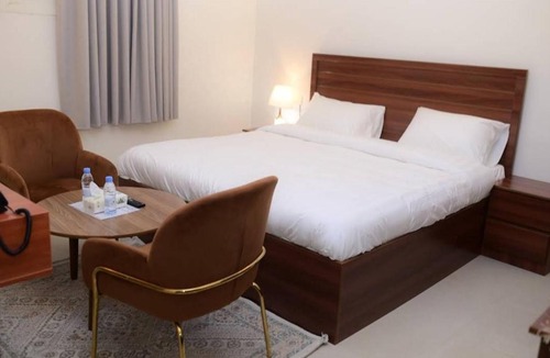 Buraydah Apartment | شقق نور الفخامه المخدومه