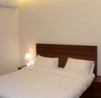 Buraydah Apartment | شقق نور الفخامه المخدومه