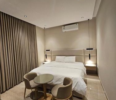 Riyadh Apartment | شقه2 فاخره ثلاث غرف نوم بالامكان توسعتها ل اربع غرف نوم