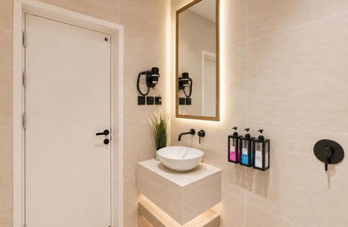 Medina Apartment | غرفتين للعوائل-8دقايق للحرم-5 ضيوف