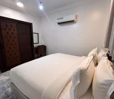 Umluj Hotel | فندق اتش بي البحر الأحمر