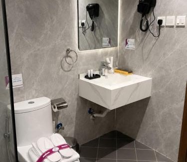 Medina Hotel | فندق النقاط الثمانيه الجامعه