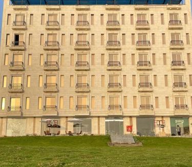 Umm Lajj Hotel | فندق ستارفيش الحوراء الفندقية