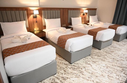 Mecca Hotel | فندق غالب الروضة شركة غالب تورز