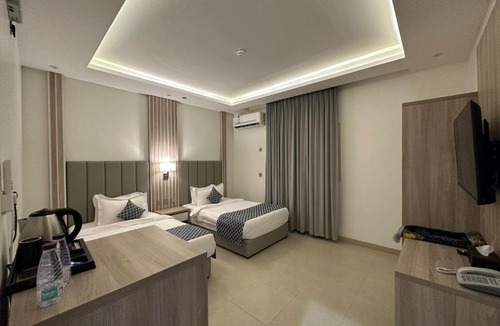 Khamis Mushait Hotel | فندق قولد تاور