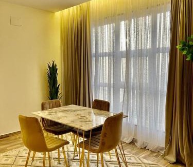 Al Namas Hotel | فندق كوخ الضباب النماص