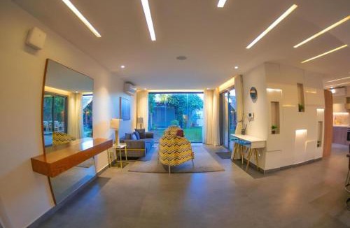 Buraydah Ski Chalet | فيلا قلوريGlory