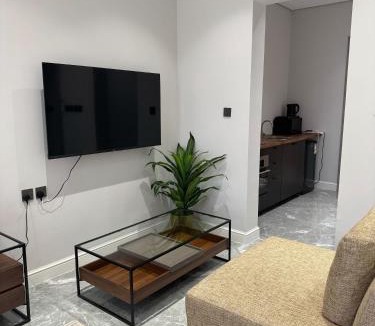 Medina Apartment | مساكن فوتهيلز الفاخرة - Foothills Luxury