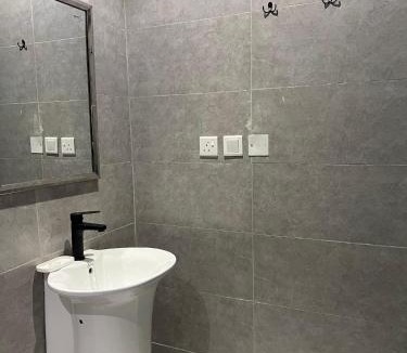 Al Izdihar Apartment | مسكن ملاذ - استديو الازدهار 3
