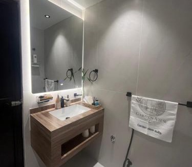 Al Jubail Apartment | ڤيلا جاردن Garden View Suite