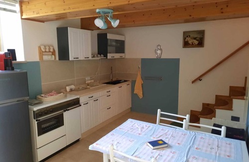 Colombara House | 1 Bedroom Private vacation home in Frontone