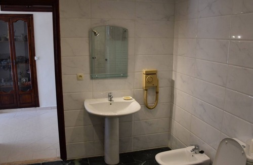 Hay Chemaaou Apartment | 2 airco’d Bedroom Ground Floor Condo Along The Coast In Villa Yasmine