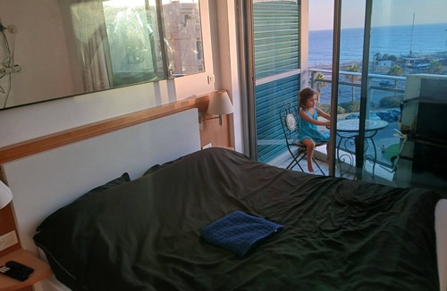 Herzliya Pituach Hotel | 2 bed room Hotel Suites in Fabulous Herzliya with WiFi, AC, fitness room