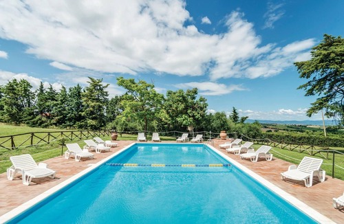 Castiglione del Lago Apartment | 2 bedroom accommodation in Castiglione d.Lago PG