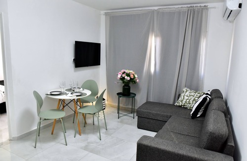 Bat Yam Apartment | 2-bedroom Luxury apartment On The Sea Bat Yam