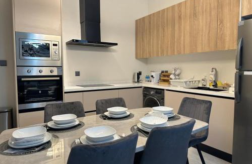 Dammam Apartment | 3 غرف شقة راقية قريب البحر مع مدخل ذكي Three Bedrooms High End Smart Access Apartment