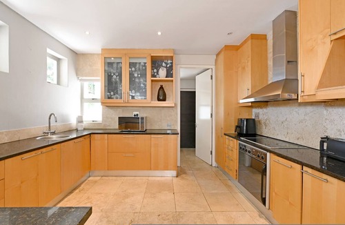 Fresnaye House | 5 Bed House | Pool | Fresnaye | Sea Point