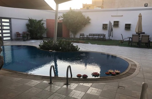 Sanad Villa | 5 Star relaxing and calm Villa with pool and luxury amenities