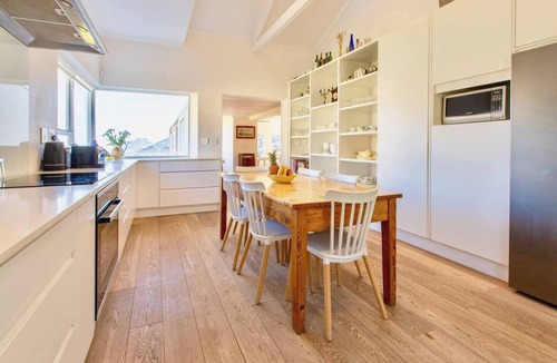 Hout Bay Villa | 5* Sundrenched Villa with Amazing views & pool in Exclusive Secure Estate