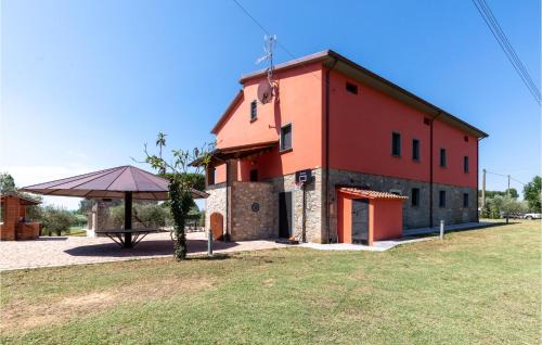 Passignano sul Trasimeno House | 6 Bedroom Cozy Home In Passignano Sul T