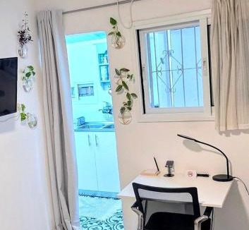 Petah Tikva Apartment | A country house in the city