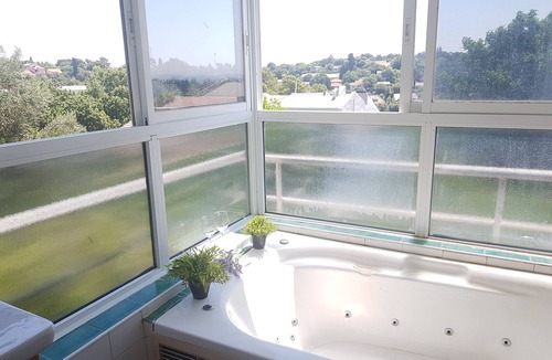 Kiryat Tiv'on Villa | A spacious Galilean villa -private yards,pampering jacuzzi,Country pool opposite