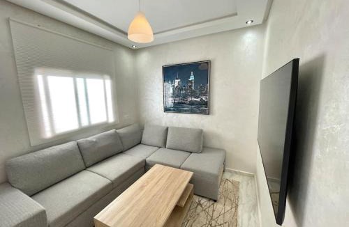 Temara Apartment | A3 Appartement chic & moderne 2 chambres, 10 min Hay Riad