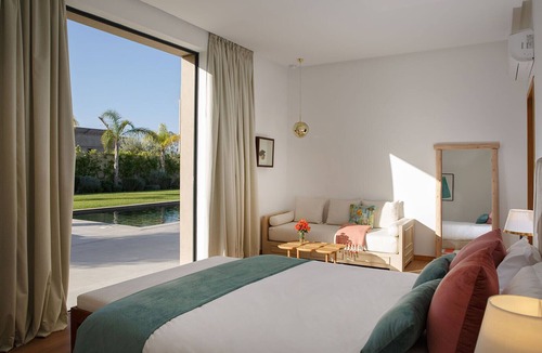 Tassoultante Villa | ADA ADA, modern villa with private pool - 13 km city center (4 bdrms/8 guests)