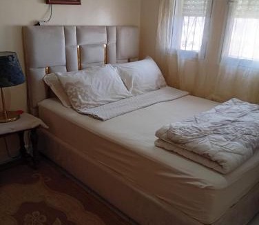 Deroua Apartment | Adorable Apartamento a 8 Min del Aeropuerto de Casablanca,WiFi Ultra Rapido y Parking Gratis