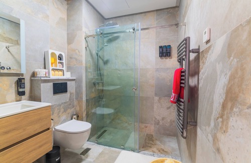 Hay El Farah Apartment | Agadir Bay Oasis: Luxurious 2-Bedroom Apartment, 5 Mins to Beach!